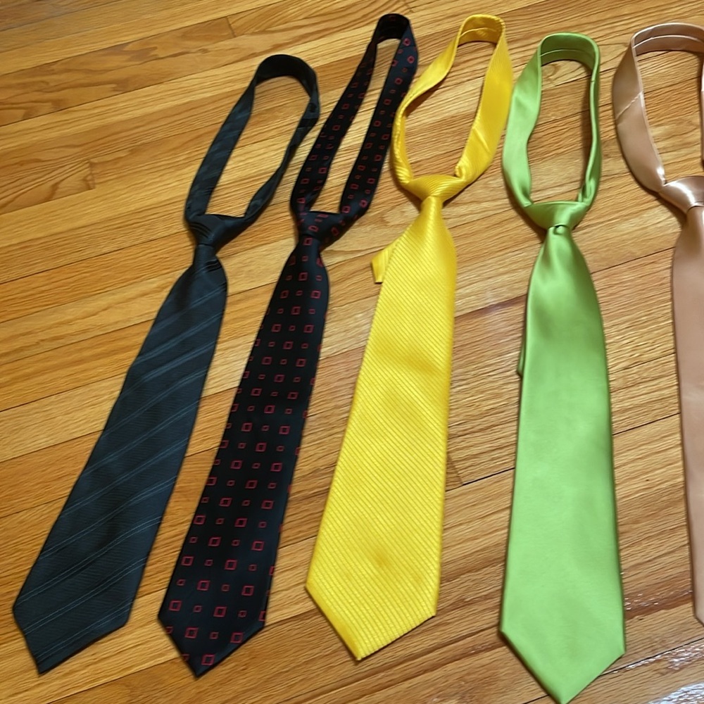 (6) Bundle of Mens Ties - Picture 2 of 6